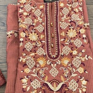 Pakistani /Indian Shalwar Qameez Embroidered 2 piece - Rust and golden work xs